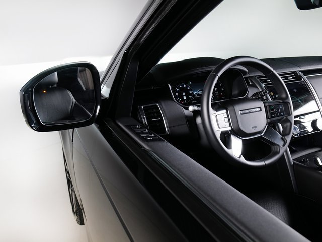 Certified 2025 Land Rover Discovery S AWD/4WD image 23