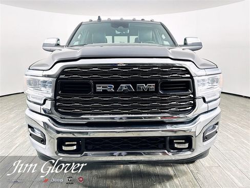 Used 2022 RAM 3500 Limited image 2