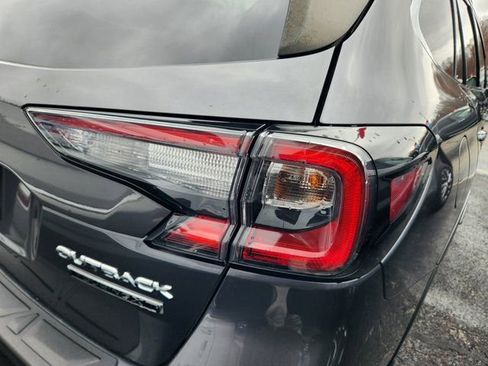 Used 2021 Subaru Outback Touring XT AWD/4WD image 5
