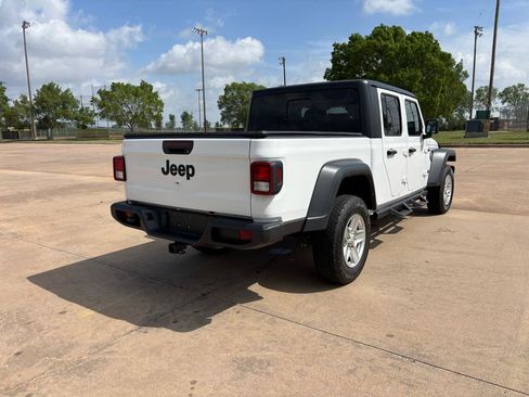 Used 2023 Jeep Gladiator Sport AWD/4WD image 23