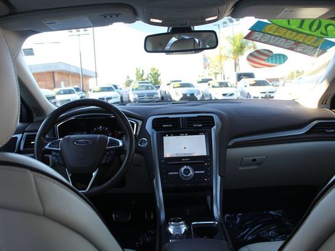 Used 2017 Ford Fusion Platinum FWD image 27