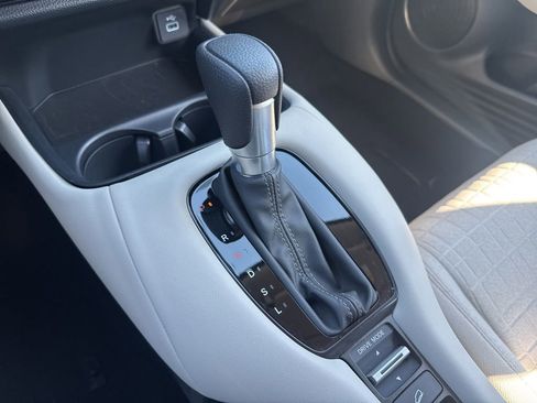 Certified 2024 Honda HR-V LX image 28
