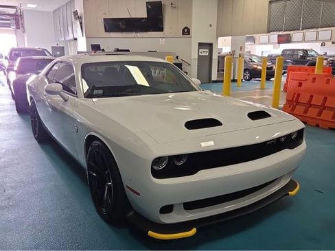 Used 2023 Dodge Challenger SRT Hellcat RWD image 8