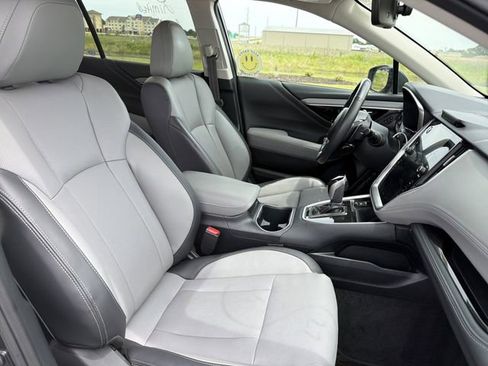 Used 2023 Subaru Outback Limited AWD/4WD image 14
