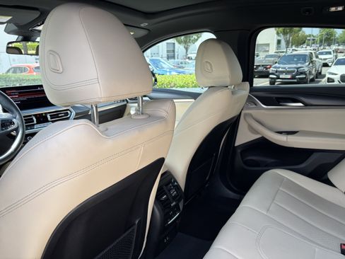 Used 2025 BMW X4 M40i image 33