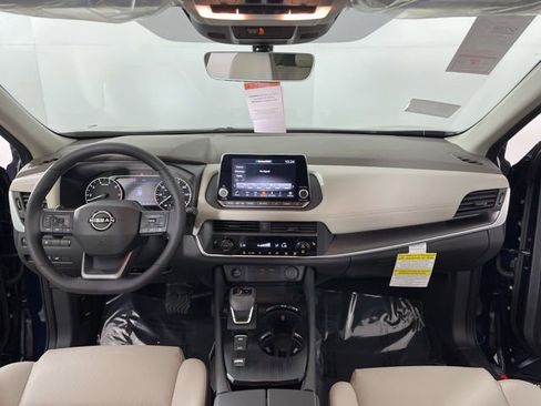 New 2026 Nissan Rogue SV FWD image 39