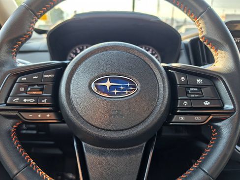 Used 2024 Subaru Crosstrek 2.5i Limited AWD/4WD image 17