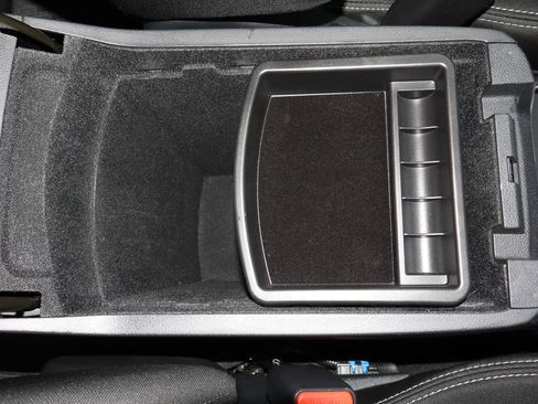 Used 2025 Subaru Ascent Premium AWD/4WD image 27
