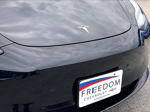 Used 2018 Tesla Model 3 Long Range image 31