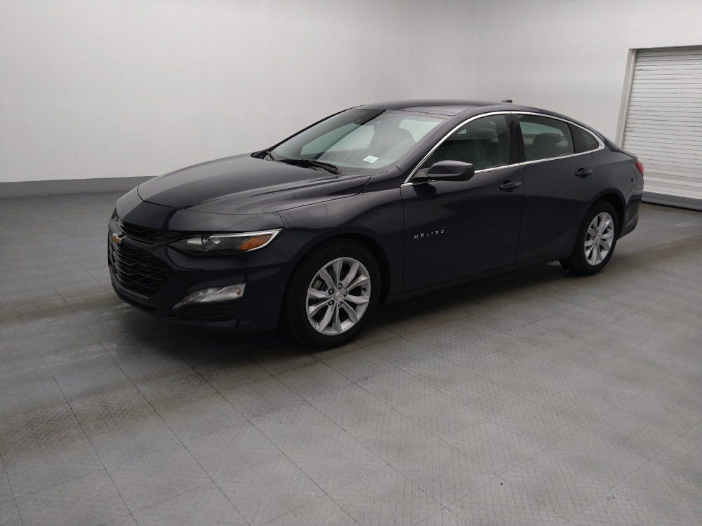 Used 2025 Chevrolet Malibu LT FWD image 2