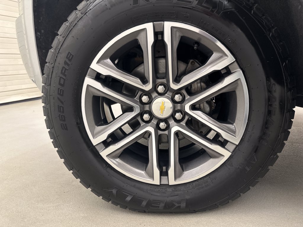 Used 2019 Chevrolet Colorado W/T w/ Custom Special Edition AWD/4WD image 35