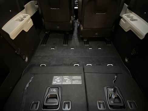 Certified 2023 Kia Carnival SX Prestige FWD image 22