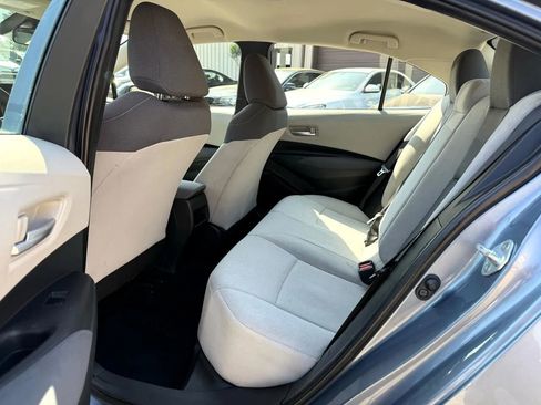 Used 2021 Toyota Corolla L image 21