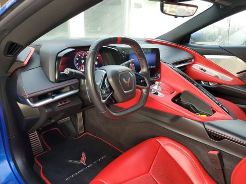 Used 2020 Chevrolet Corvette Stingray Preferred Cpe w/ 2LT Preferred Equipment Group RWD image 12