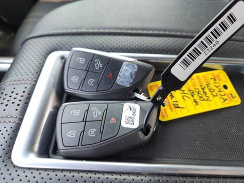 Used 2022 Chevrolet Silverado 1500 High Country w/ High Country Premium Package image 60