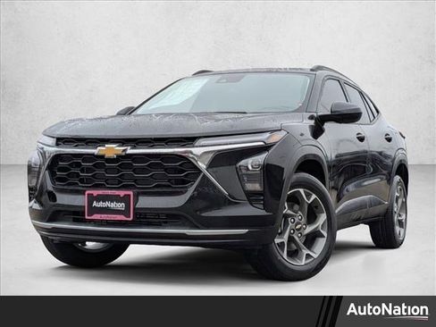 New 2026 Chevrolet Trax LT w/ Sunroof Package image 1