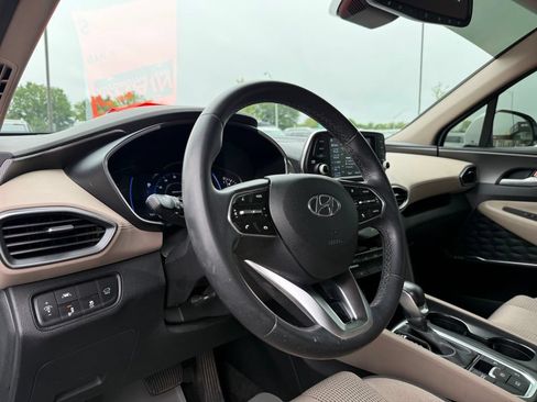 Used 2019 Hyundai Santa Fe SEL FWD image 11