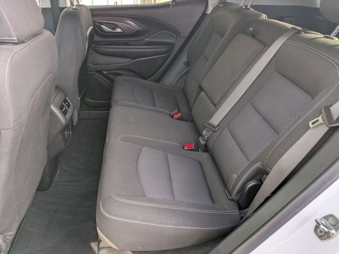 Used 2023 GMC Terrain SLE w/ Driver Convenience Package image 17