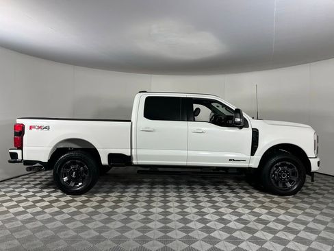 Used 2024 Ford F250 Lariat w/ Sport Appearance Package image 3