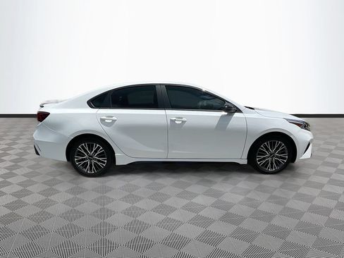 Used 2023 Kia Forte GT-Line w/ GT-Line Premium Package FWD image 8