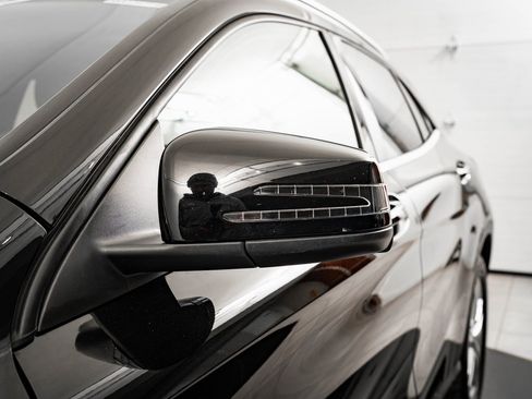 Used 2019 Mercedes-Benz GLA 250 4MATIC image 15