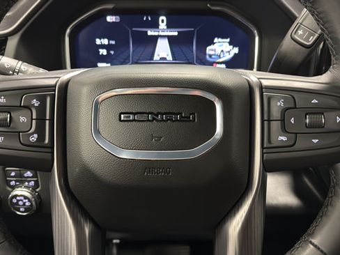 Used 2025 GMC Sierra 3500 Denali Ultimate AWD/4WD image 16
