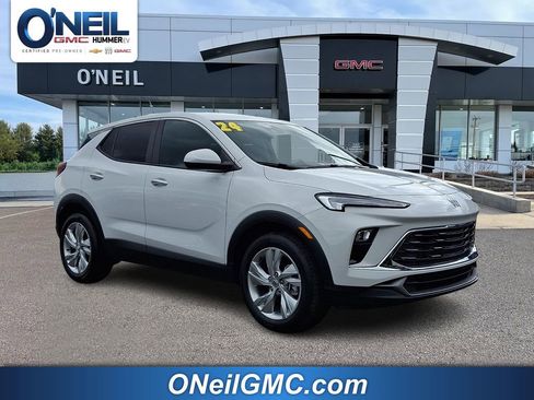 Used 2024 Buick Encore GX Preferred FWD image 1
