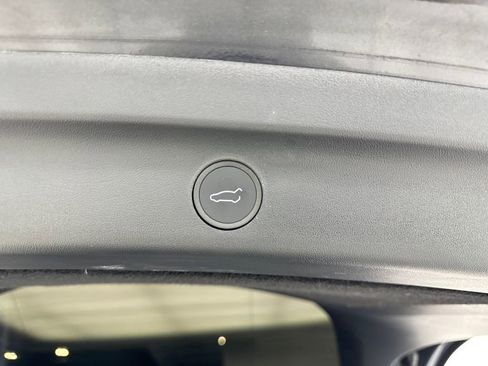 Used 2024 Tesla Model Y Performance AWD/4WD image 78