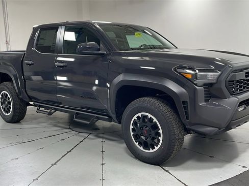 New 2025 Toyota Tacoma TRD Off-Road image 3