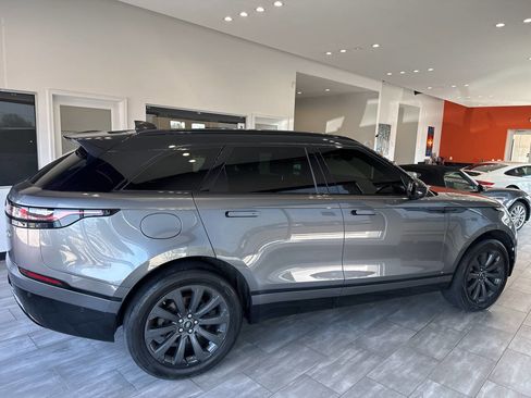 Used 2019 Land Rover Range Rover Velar R-Dynamic SE image 16
