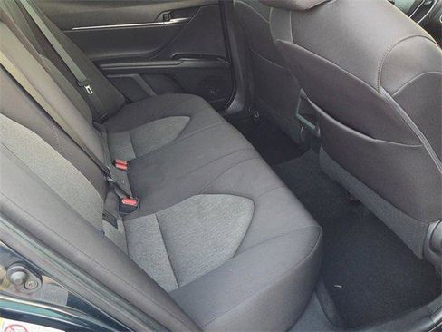 Used 2019 Toyota Camry LE image 14