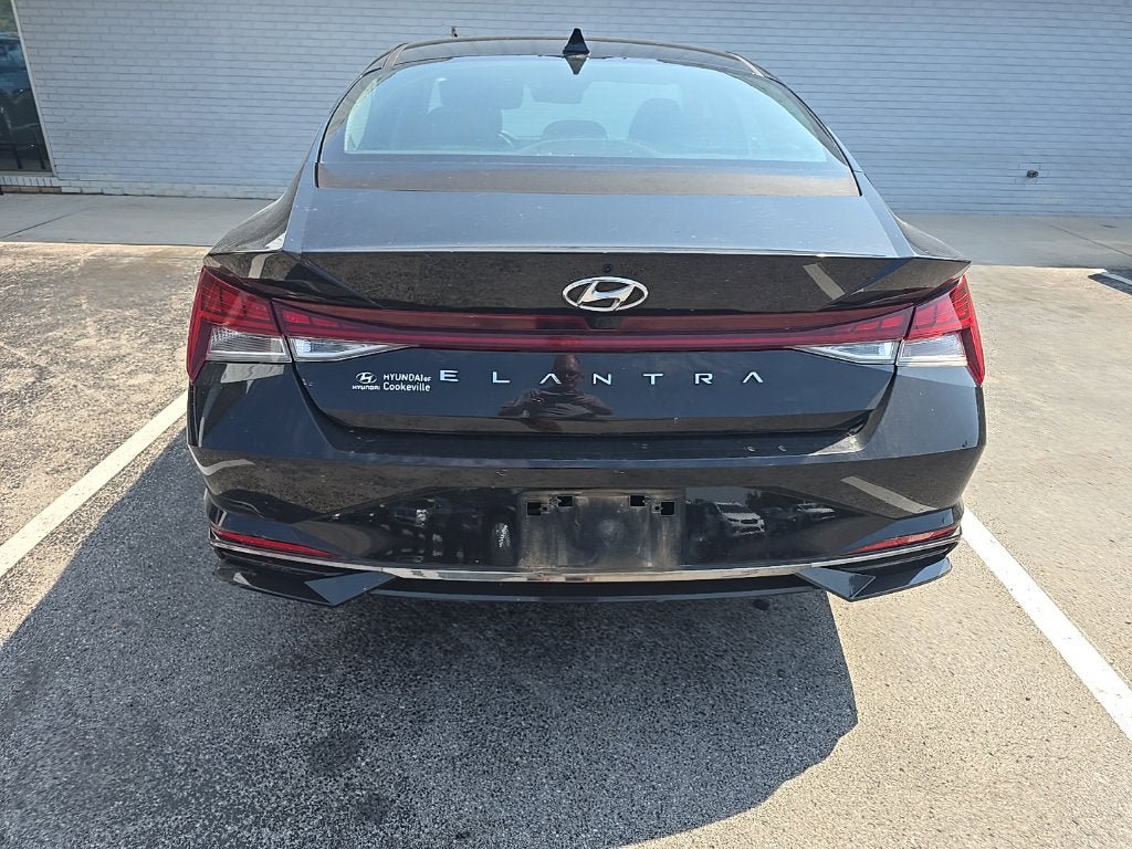 Used 2021 Hyundai Elantra SEL w/ Convenience + Premium Package FWD image 6