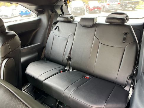New 2026 Toyota Sienna Platinum AWD/4WD image 24