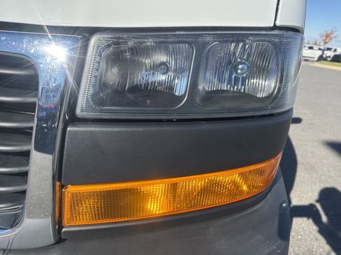 Used 2024 GMC Savana 2500 w/ Driver Convenience Package image 6