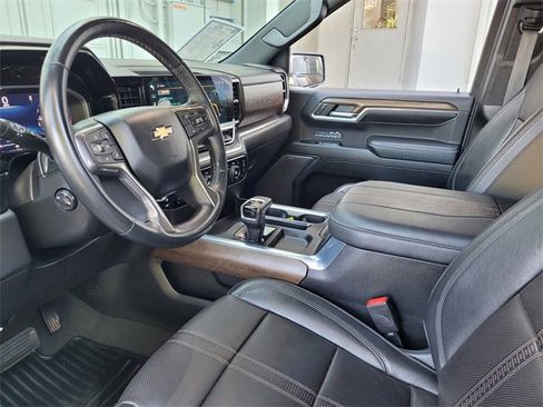 Used 2023 Chevrolet Silverado 1500 High Country w/ High Country Premium Package image 12