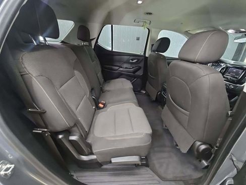 Used 2020 Chevrolet Traverse LS image 6