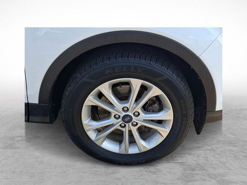 Used 2017 Ford Escape SE AWD/4WD image 9