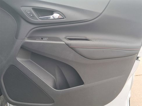 Used 2022 Chevrolet Equinox RS w/ LPO, Cargo Package image 16