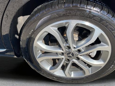 Used 2018 Mercedes-Benz C 300 4MATIC Sedan w/ Premium Package image 15