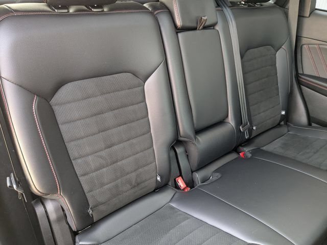 Used 2023 Ford Edge ST-Line AWD/4WD image 30