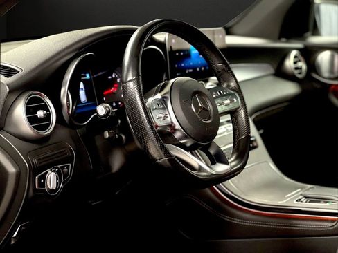 Used 2020 Mercedes-Benz GLC 300 4MATIC image 14