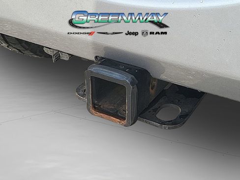 Used 2017 Jeep Wrangler Sahara w/ Connectivity Group image 10