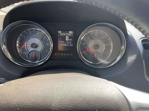 Used 2014 Chrysler Town & Country Touring FWD image 22