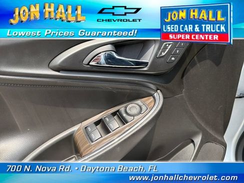 Used 2020 Chevrolet Malibu Premier FWD image 24