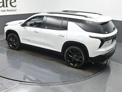 Used 2024 Chevrolet Traverse RS w/ LPO, Floor Liner Package image 42