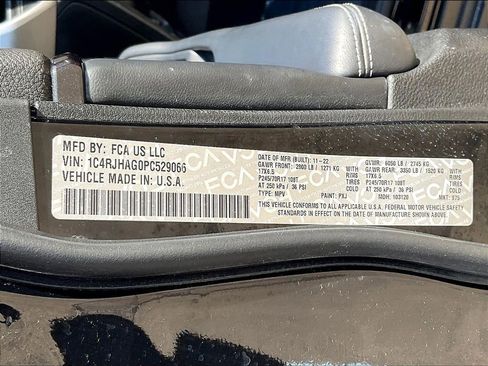 Used 2023 Jeep Grand Cherokee Laredo w/ Trailer Tow Prep Group (B) AWD/4WD image 19