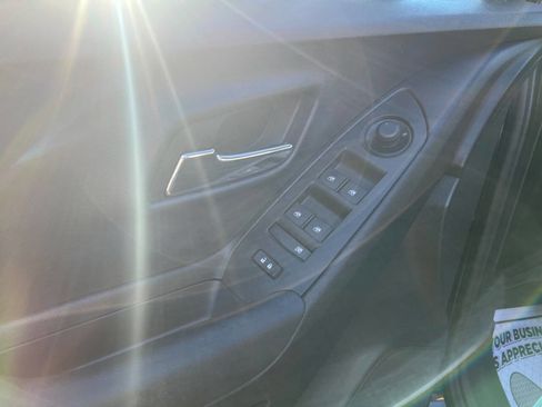 Used 2018 Chevrolet Trax LS image 12