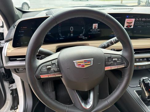 Used 2025 Cadillac XT4 Premium Luxury w/ Technology Package image 45