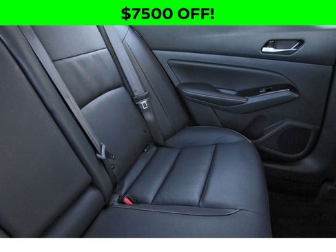 New 2025 Nissan Altima 2.5 SR w/ SR Premium Package image 18