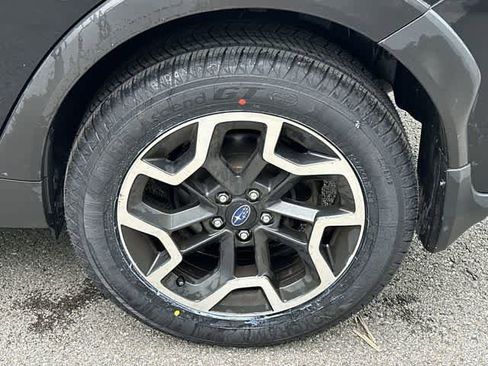 Used 2017 Subaru Crosstrek 2.0i Premium w/ Moonroof Package AWD/4WD image 5